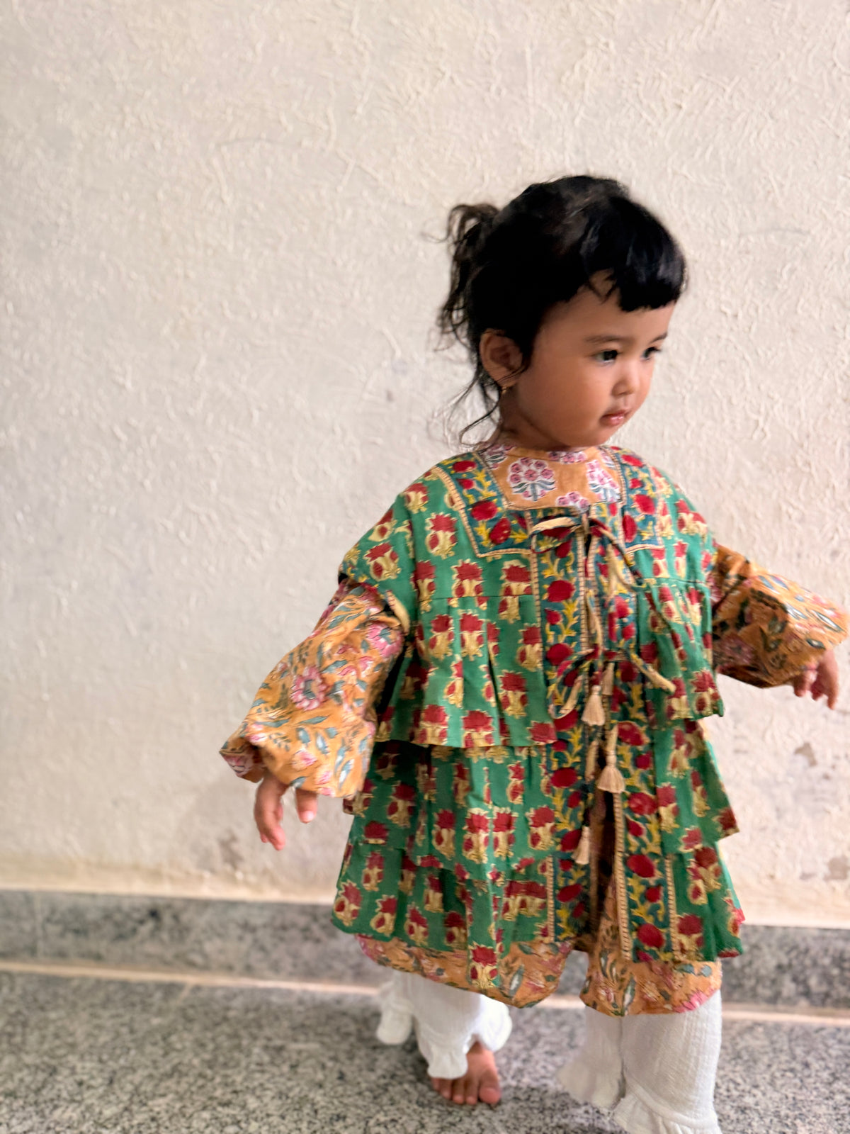 Hanten Ruffle Vest