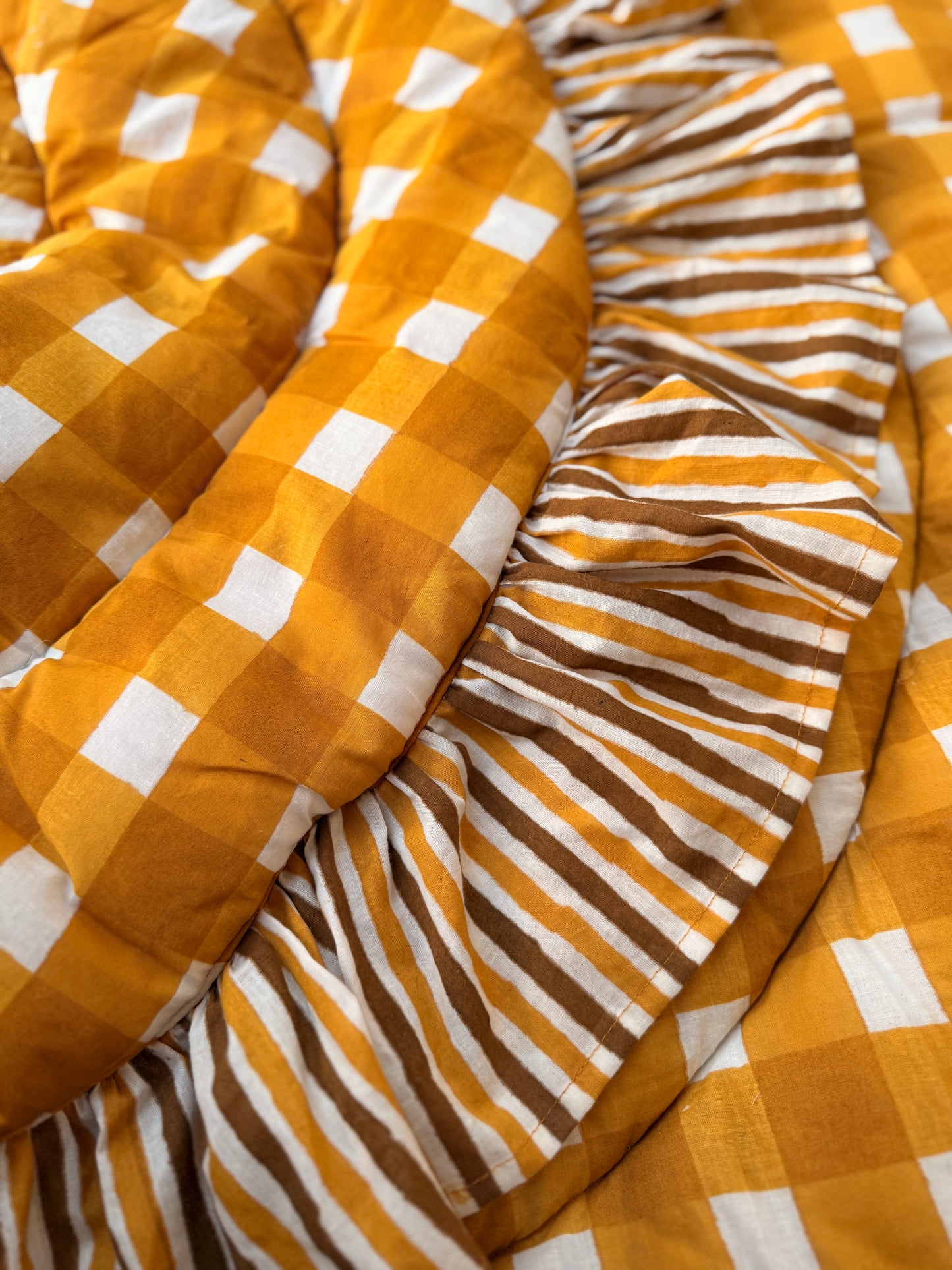 Round Ruffled Baby Play Mat