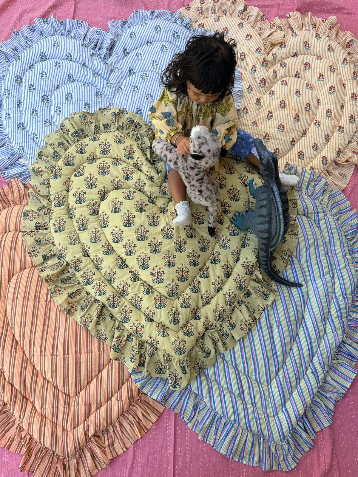 -レギュラーサイズ- Baby  Play Mat Heart Frill / Soft Autumn Colors