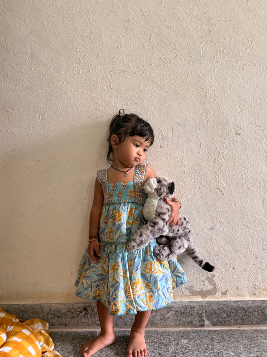 Border Strap Lace Tiered Dolly Dress