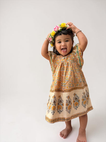 Border Ruffled Sleeve Dress